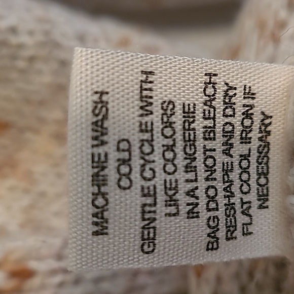 Jessica Simpson Sweater - Picture 5 of 8